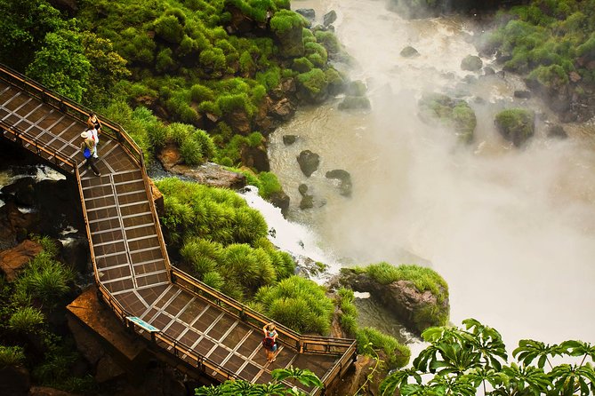 5-Day Tour to Iguazu Falls from Buenos Aires - Iguazu Falls from Buenos Aires, and why the Argentina-Brazil split matters