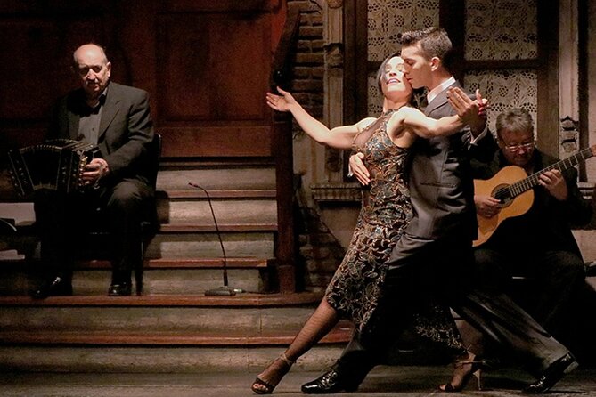 Aljibe Dinner Tango Show with Transfers - San Telmo after the show: how to use the neighborhood vibe