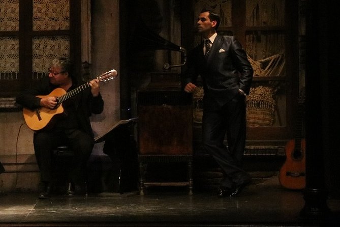 Aljibe Tango Show with dinner in Buenos Aires - The 8:00 pm tango and folklore show: what to watch for