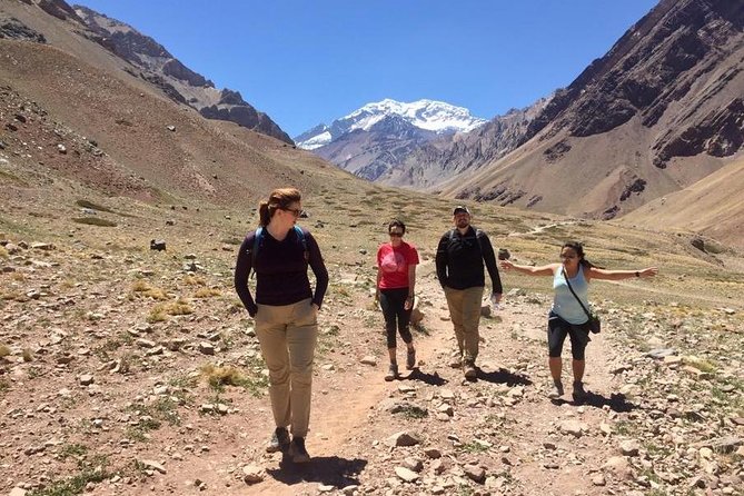 Andes Mountain Tour Circuit Mt Aconcagua - The easy hike around Aconcagua: what you will feel on your legs