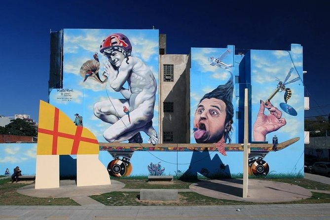 BA Street Art Walking Tour - Small Shared Group - Where you start and how the walk finishes at an ice cream shop