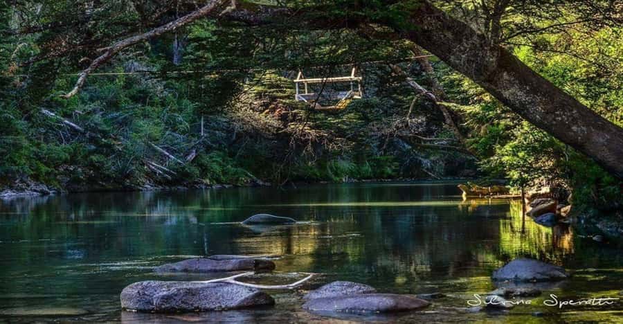 Bariloche: Full-Day El Bolsón and Puelo Lake Tour - Why El Bolsón and Lago Puelo Works as a Full-Day Reset