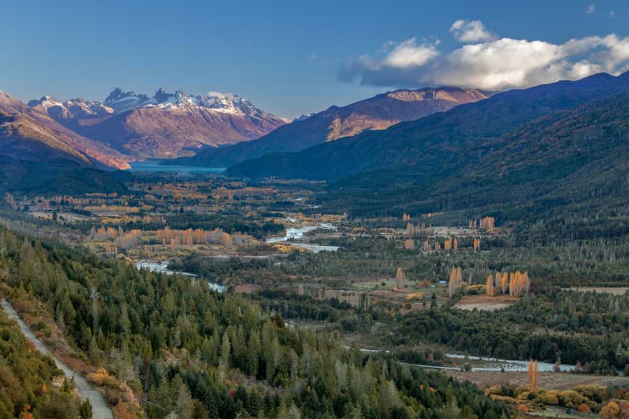 Bariloche: Full-Day El Bolsón and Puelo Lake Tour - Guided Nature Talk Meets Free Time: What the Tour Feels Like in Practice