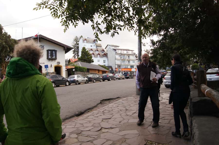 Bariloche: German Immigration and History Walking Tour - Starting at Bariloche Civic Center, where the story has a big frame