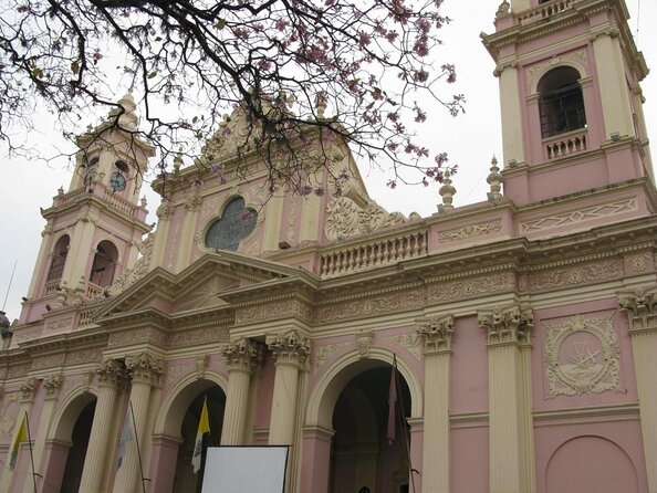 Best of Salta: Guided City Tour - Cathedral Basilica of Salta: Güemes’ resting place