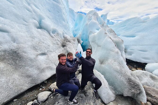 Blue Safari: Perito Moreno Glacier with Hiking and Navigation - The 1.5-kilometer glacier-coast walk where you can watch calvings