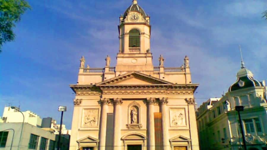 Buenos Aires 3-Hour Small Group Pope Francis Tour - Transfers, Small Group Size, and Why the Price Can Make Sense
