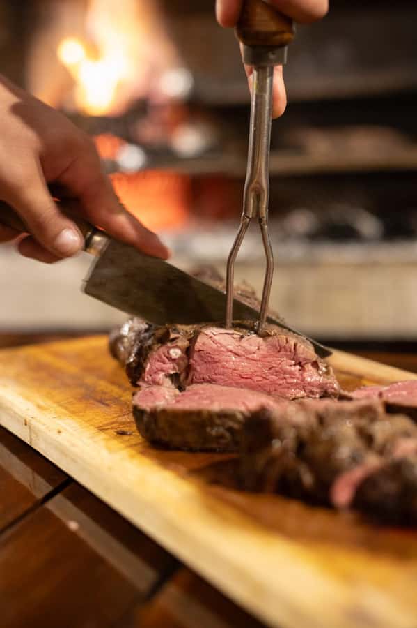 Buenos Aires: Authentic Argentine Asado BBQ with Live Music - The dessert moment with live tango and folk music