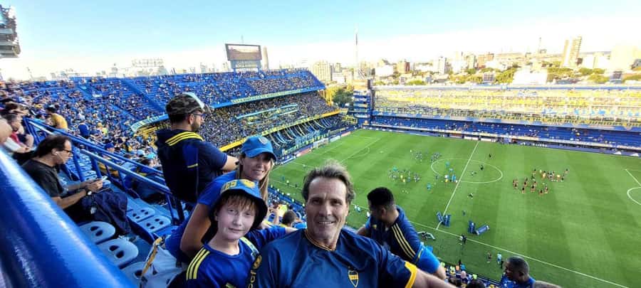 Buenos Aires: Boca Juniors Game with Transport & Local Guide - Pre-match with a local fan: what you learn before you enter