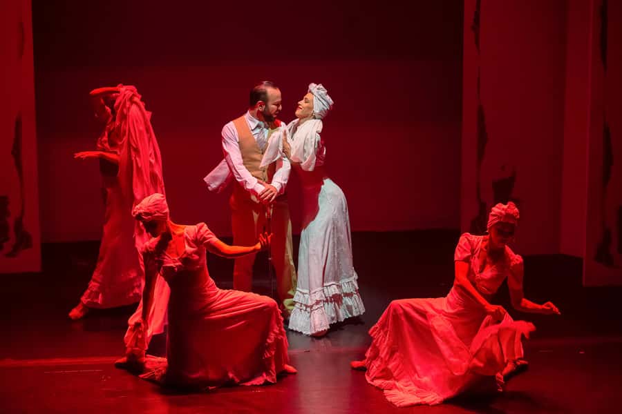 Buenos Aires: Café de Los Angelitos Tango Show & Dinner - Dinner and Drinks: Turning the Ticket Into a Full Evening