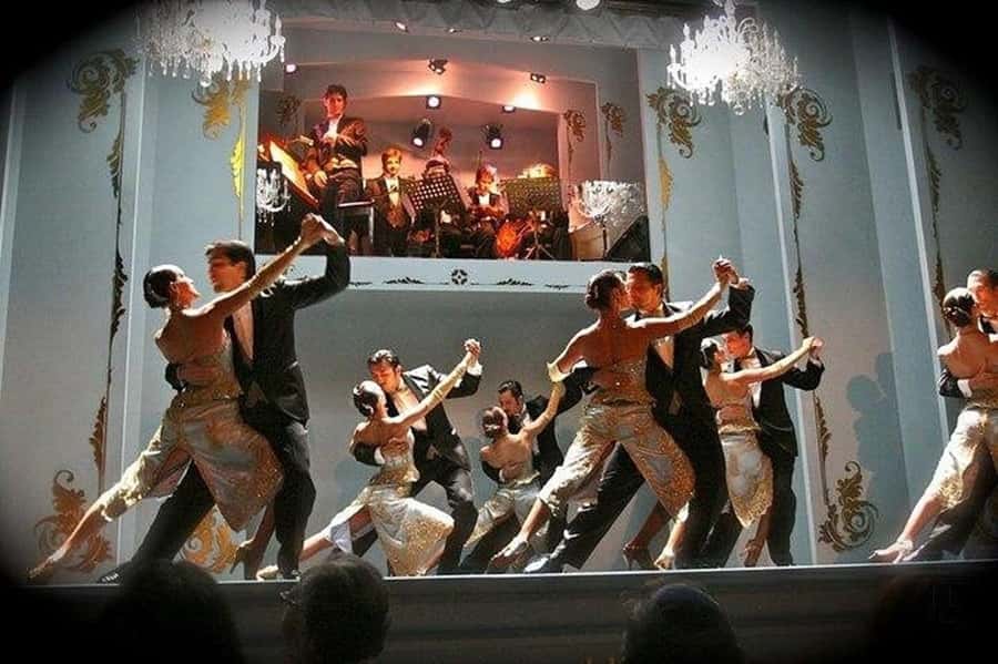 Buenos Aires: Cafe Los Angelitos Tango Show, Optional Dinner - How your night unfolds, menu first, then the stage lights dim