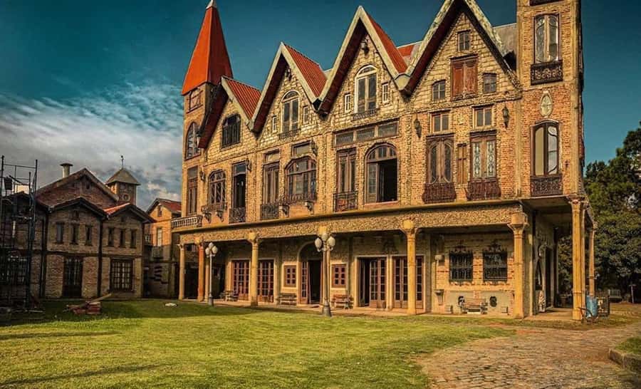 Buenos Aires: Campanopolis & The Medieval City Tour - Inside Campanopolis: what your 4-hour walking tour actually means