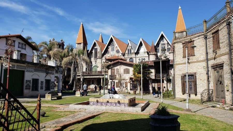 Buenos Aires: Campanopolis & The Medieval City Tour - Lunch not included, so plan your energy