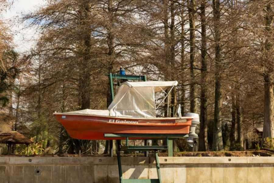 Buenos Aires: Classic Delta of Tigre Boat Tour - The boat through the Paraná Delta’s five main rivers, calm water and real island life