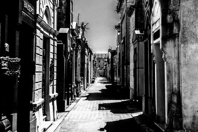 Buenos Aires: Deluxe Walking Tour Like a Local, Recoleta Cemetery - Avenida Alvear: the Belle Époque luxury corridor you will recognize on sight