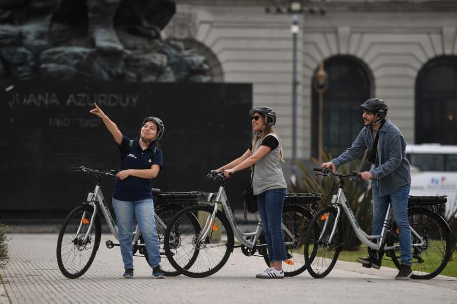 Buenos Aires: E-Bike Tour in the North Circuit of Buenos Aires - Art stops and theatre legends, plus the ride past Buenos Aires favorites