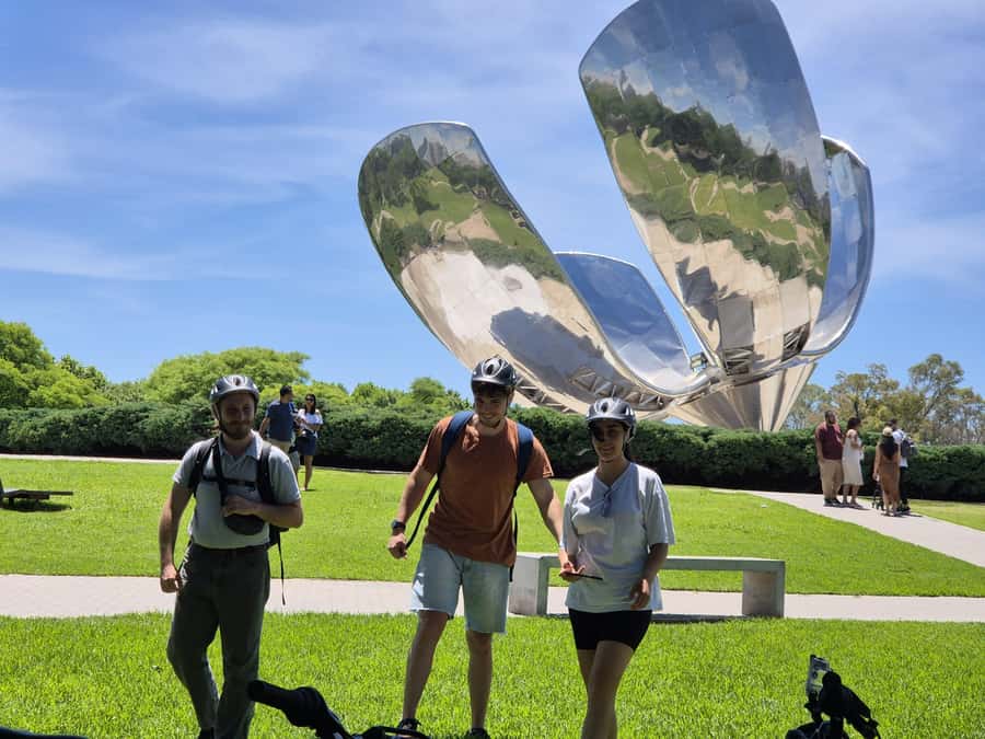 Buenos Aires: E-Bike Tour in the North Circuit of Buenos Aires - Starting at Hilton Hotel, then rolling out from Macacha Güemes