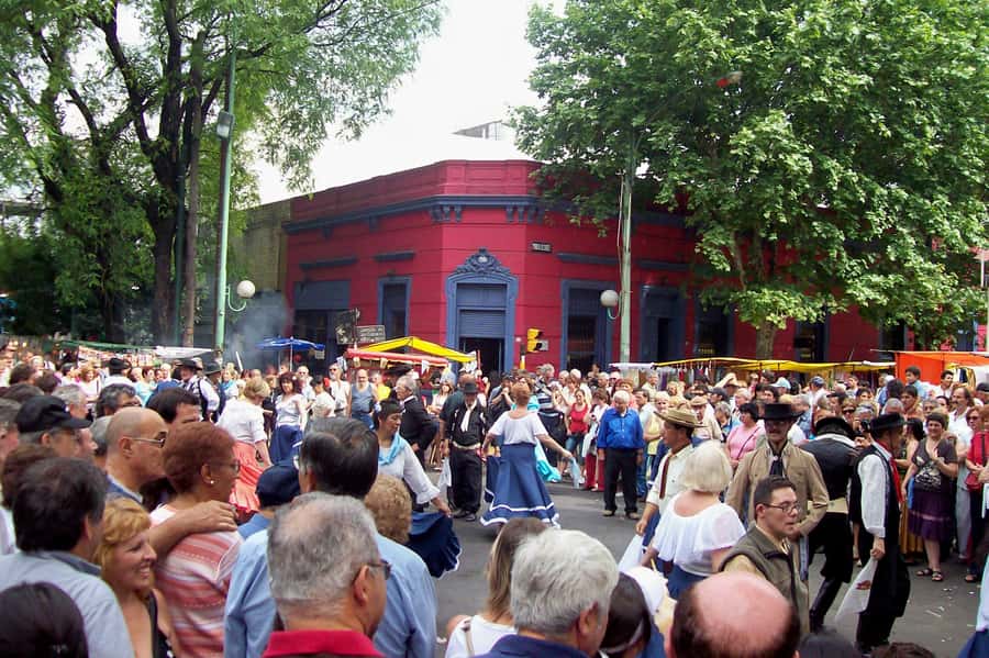 Buenos Aires Fairs: San Telmo & Mataderos Cultural Tour - Meeting in San Telmo and turning a market walk into a plan