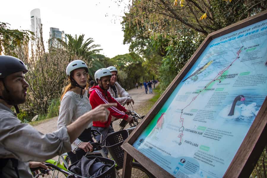 Buenos Aires: Full Day Bike Tour with Lunch - Reserva Ecologica and Puerto Madero: contrast time