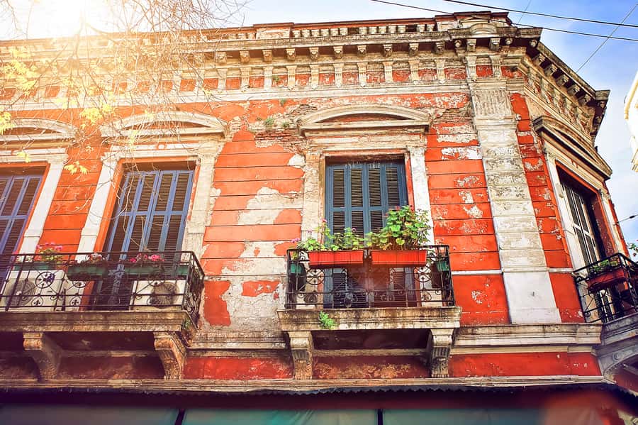 Buenos Aires: Half-Day Sightseeing Tour with 2 Stops - La Boca and Caminito: why those painted houses are famous