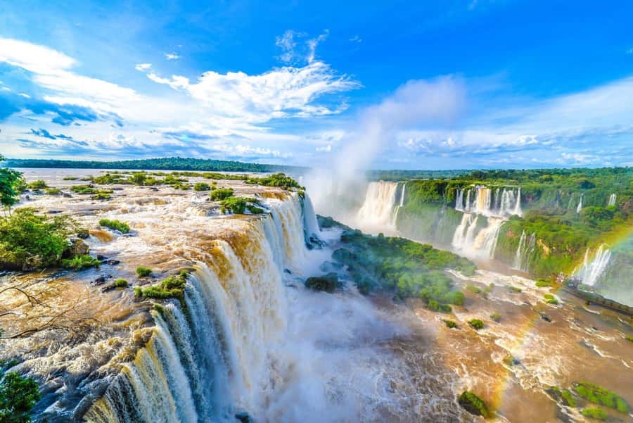 Buenos Aires: Iguazu Falls Private Day Trip with Airfare - Midday Break and Lunch at Your Own Expense