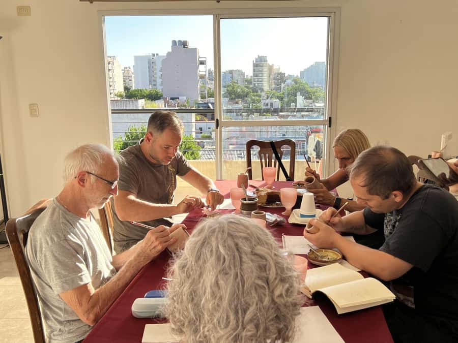 Buenos Aires: Mate & paint experience with pastry tasting - Learning maté culture, then making your first infusion