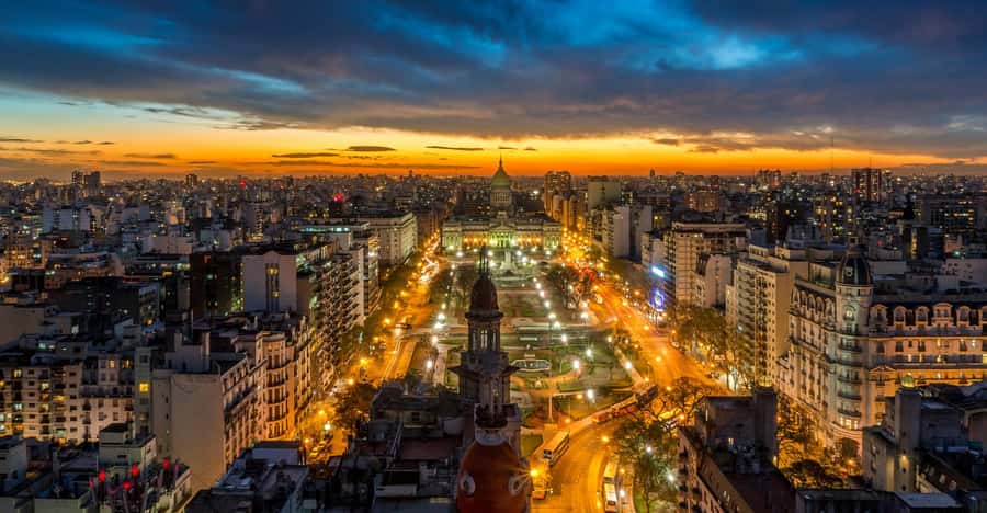 Buenos Aires: Palacio Barolo Guided Night Tour with Wine - Nighttime Palacio Barolo: Why this tour feels special after dark