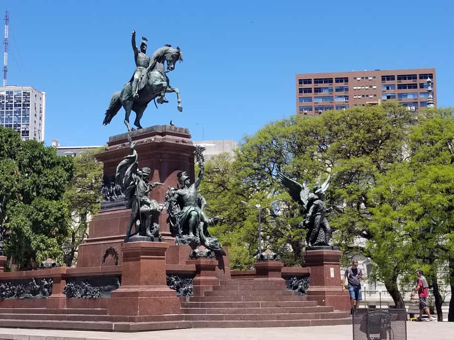 Buenos Aires: Private City Tour by Car with Hotel or Pickup - Plaza de Mayo and Casa Rosada: Argentina’s Power Center, Explained in Plain Terms