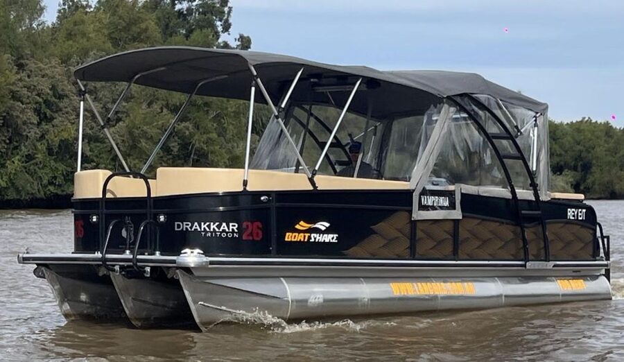 Buenos Aires: Private Delta Boat Tour with Barbecue onboard - Language support: guide + audio in English and Spanish