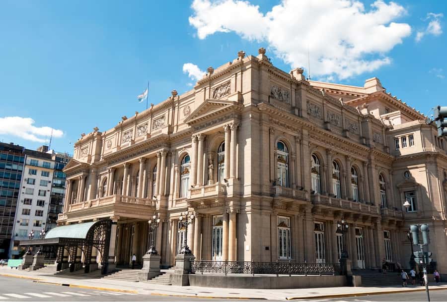 Buenos Aires: Recoleta and Retiro Tip Based Walking Tour - Recoleta and Retiro in Three Hours, What You Really Get