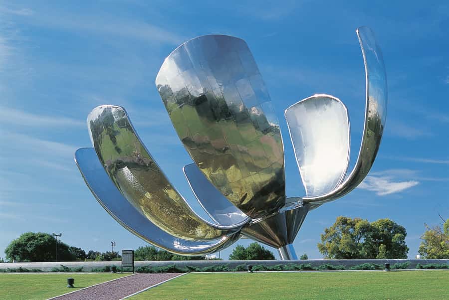 Buenos Aires: Recoleta Neighborhood Walking Tour - Museo Nacional de Bellas Artes, Beauty With a Purpose