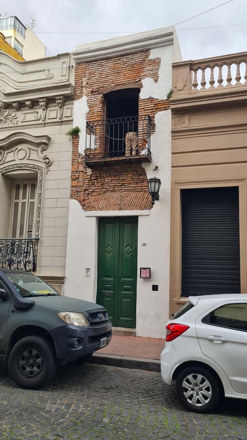 Buenos Aires: San Telmo, History, Bars, and Tango! - Historic churches and a former women’s prison you look at differently afterward