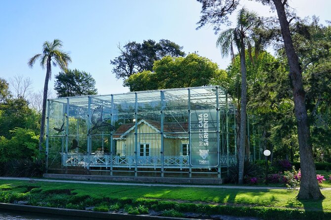 Buenos Aires Shore Excursion: Half-Day Tour to Tigre Delta - Floating services you can actually picture from the water