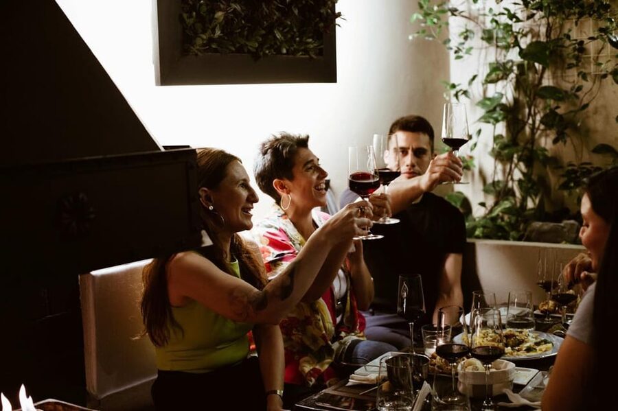 Buenos Aires: Small-Group Wine Tasting - Getting there on your own, and why that is normal here