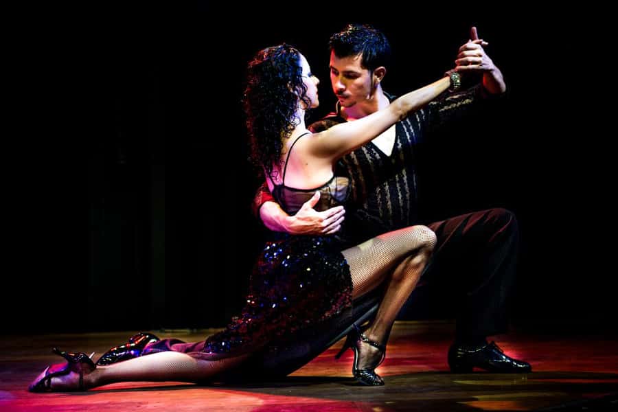 Buenos Aires Tango Show and Dinner in El Querandi - The Live Tango Show: Bandoneón, Singers, and Dancers as a Full Unit