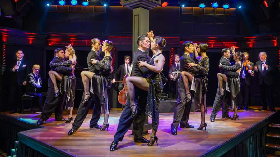 Buenos Aires Tango Show and Dinner in El Querandi - Dinner First, Tango Later: How the 3-Course Meal Works in Real Life