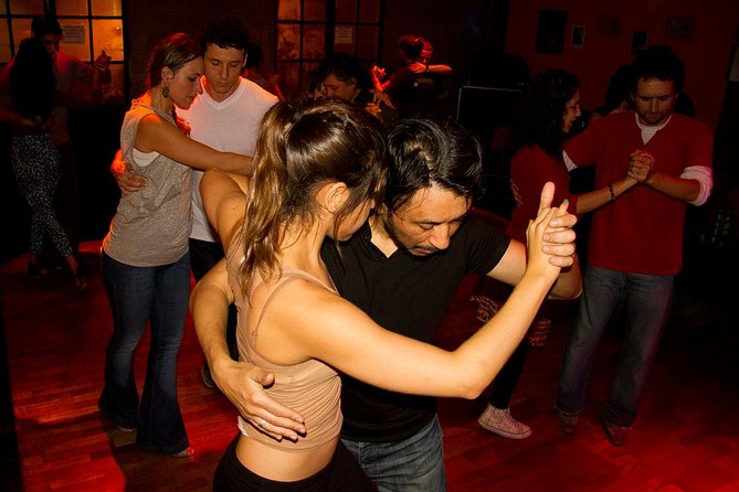 Buenos Aires Tango Show, Dinner and Dance Lessons - Timing and Meeting: The 7:00 pm Pickup Routine