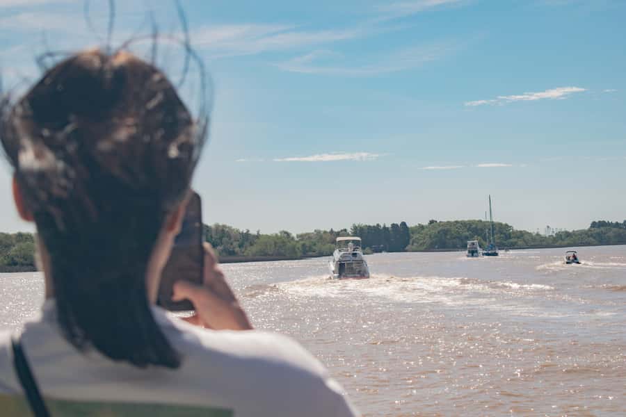 Buenos Aires: "Ticket"- 2hs of Navigation Premium to Tigre - Río de la Plata views and the audio guide: how to hear the story
