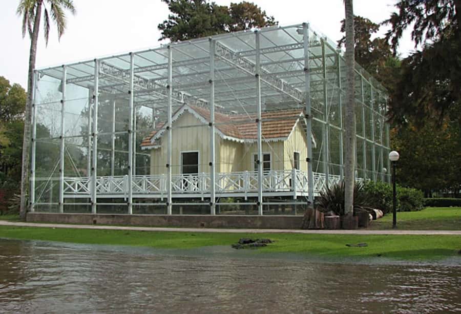 Buenos Aires: Tigre Premium with Boat Ride - Guide setup: bilingual live narration and trilingual audio