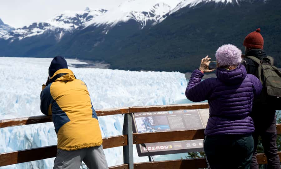 Calafate: Perito Moreno Glacier Guided Full-Day Tour - Perito Moreno Glacier, Right Up Close