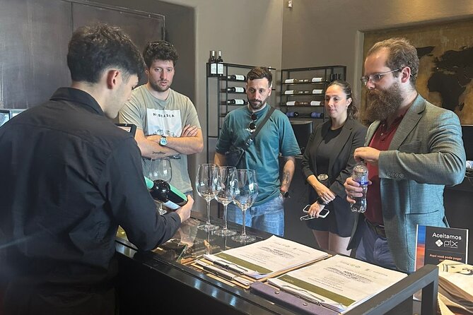 Casa Vigil (the enemy) + 2 cellars. - Bodega Villafañe: the strongest stop for wine-making context