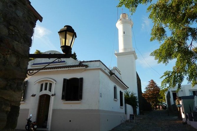 Colonia del Sacramento Private Day Tour from Buenos Aires - Basilica del Santisimo Sacramento, Calle de los Suspiros, Plaza Mayor