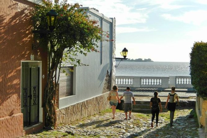 Colonia del Sacramento Private Day Tour from Buenos Aires - Price and logistics: what you are really paying for