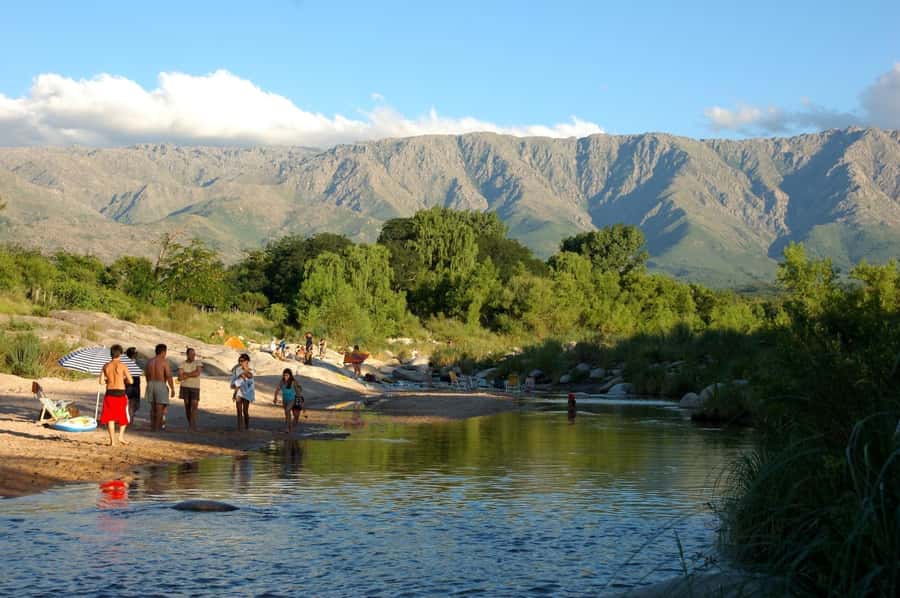 Cordoba: Full-day Tour to Traslasierras Valley - Hotel pickup and the morning scenic points that set the tone