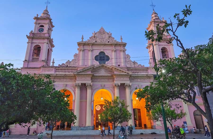 Discover Salta and enjoy the city with a photojournalist - The photo souvenir: how you get portraits without turning it into a photo shoot marathon