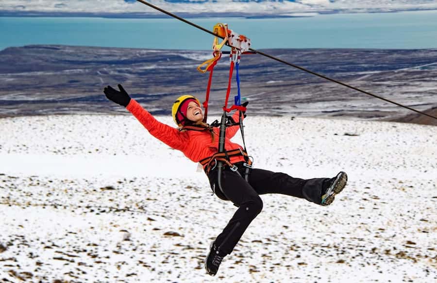 El Calafate: 4WD Adventure with Optional Hike or Zipline - Estancia Huyliche snack or lunch: the pause you will appreciate