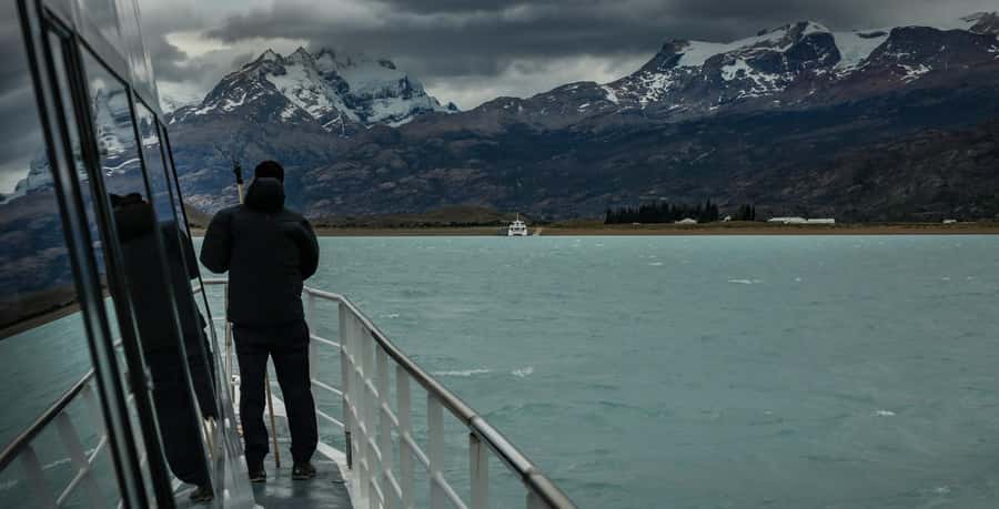 El Calafate: Glacier Cruise & Trekking at Estancia Cristina - Morning Pick-up and the Rural Ride Toward Lago Argentino