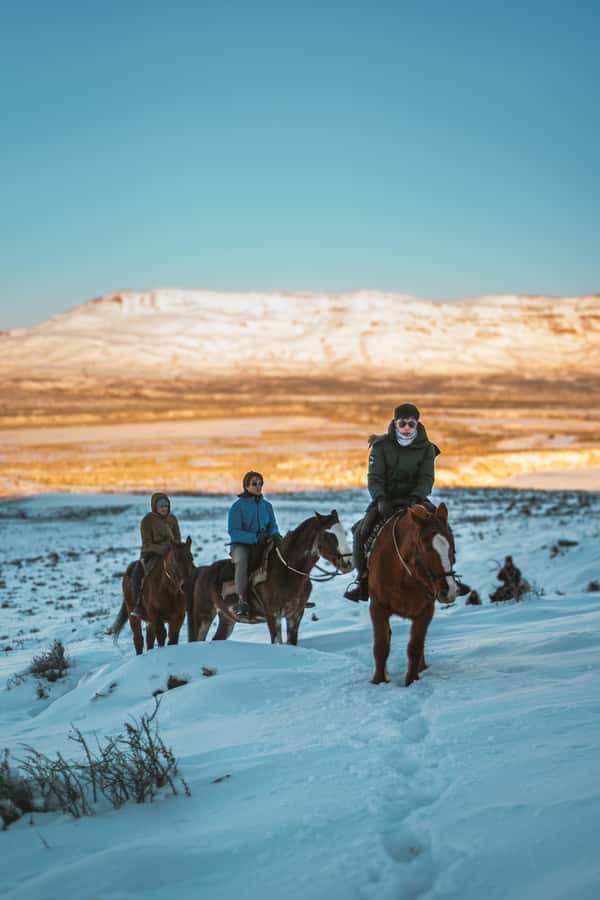 El Calafate: Horseback riding in Cerro Frias - Meet the ranch setup at Estancia Alice