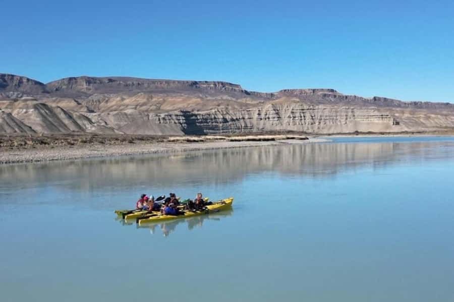 El Calafate: Kayak and Hike La Leona River Tour - How the 8 hours actually run, hour by hour