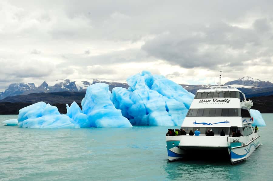 El Calafate: Lake Argentino Upsala Channel Glaciers Cruise - Spegazzini Base: Services On Site and Panoramic Time